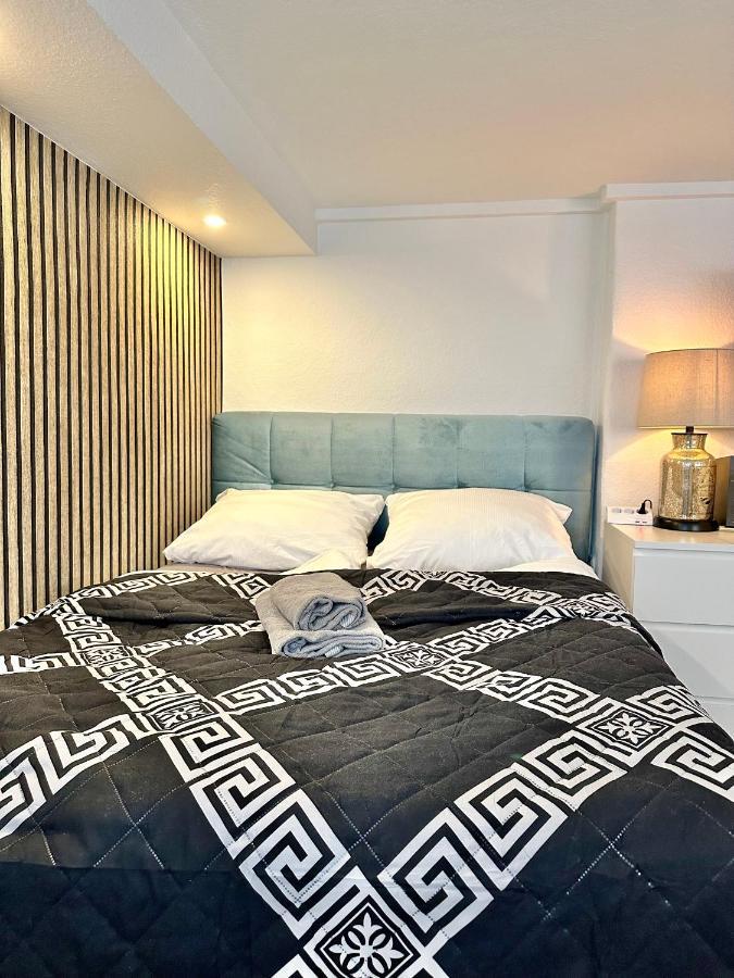 Ruhiges Retreat Souterrain-Apartment Werbach Naehe Pferdemarkt W31 Oldenburg Exterior photo