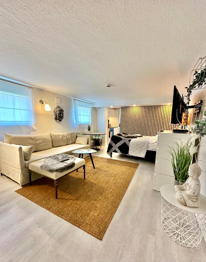 Ruhiges Retreat Souterrain-Apartment Werbach Naehe Pferdemarkt W31 Oldenburg Exterior photo