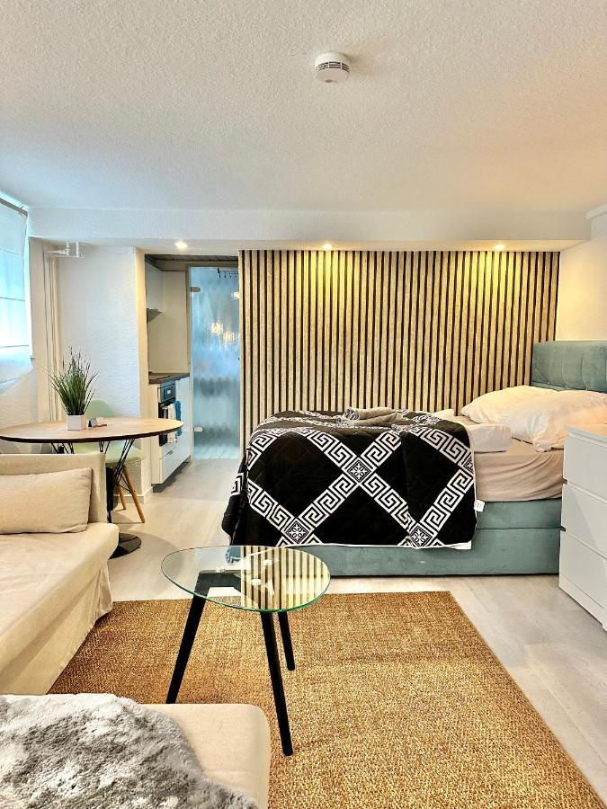 Ruhiges Retreat Souterrain-Apartment Werbach Naehe Pferdemarkt W31 Oldenburg Exterior photo